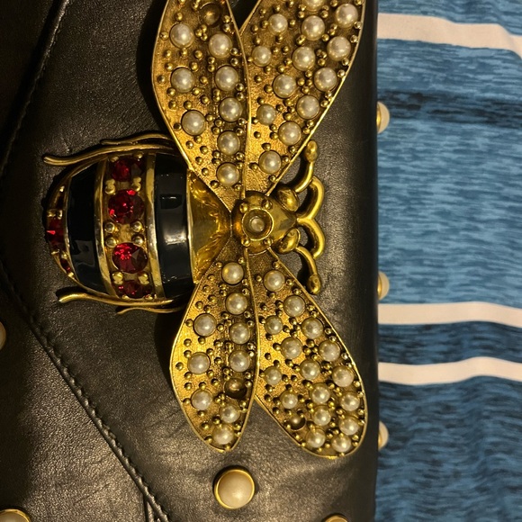 Gucci Black Designer Women's Bag with Pearl and Bee Embellishments - Picture 6 of 13